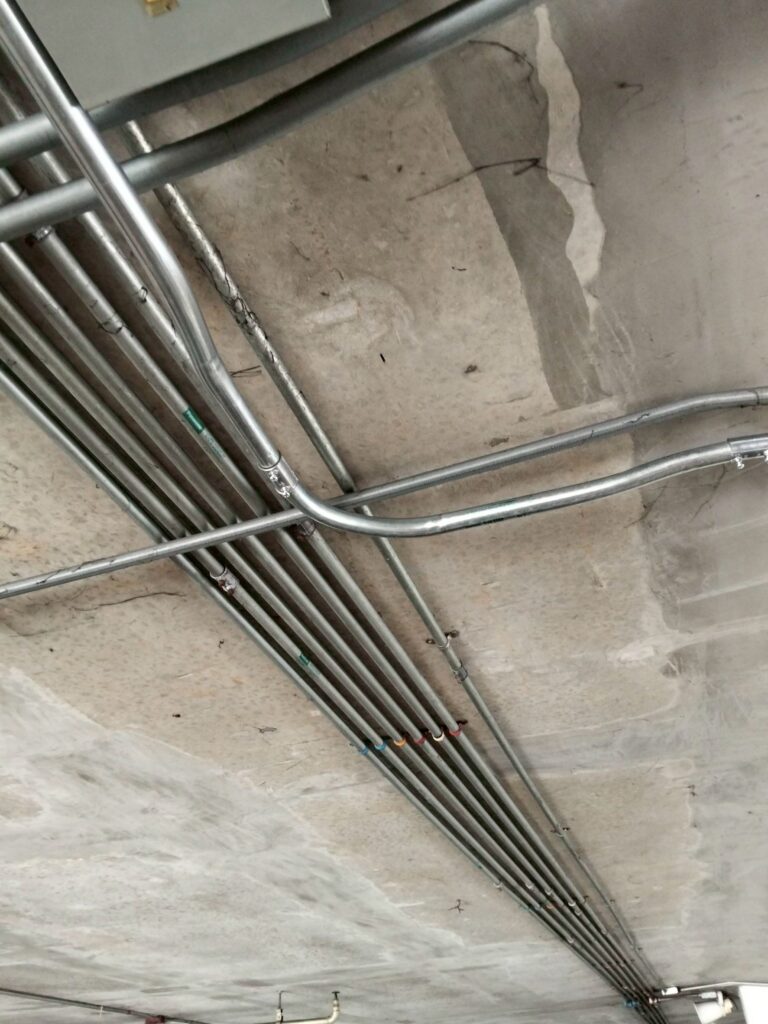 line album เดินสายสัญญาณ อาคารจอดรถ มจธบางมด 260219 10